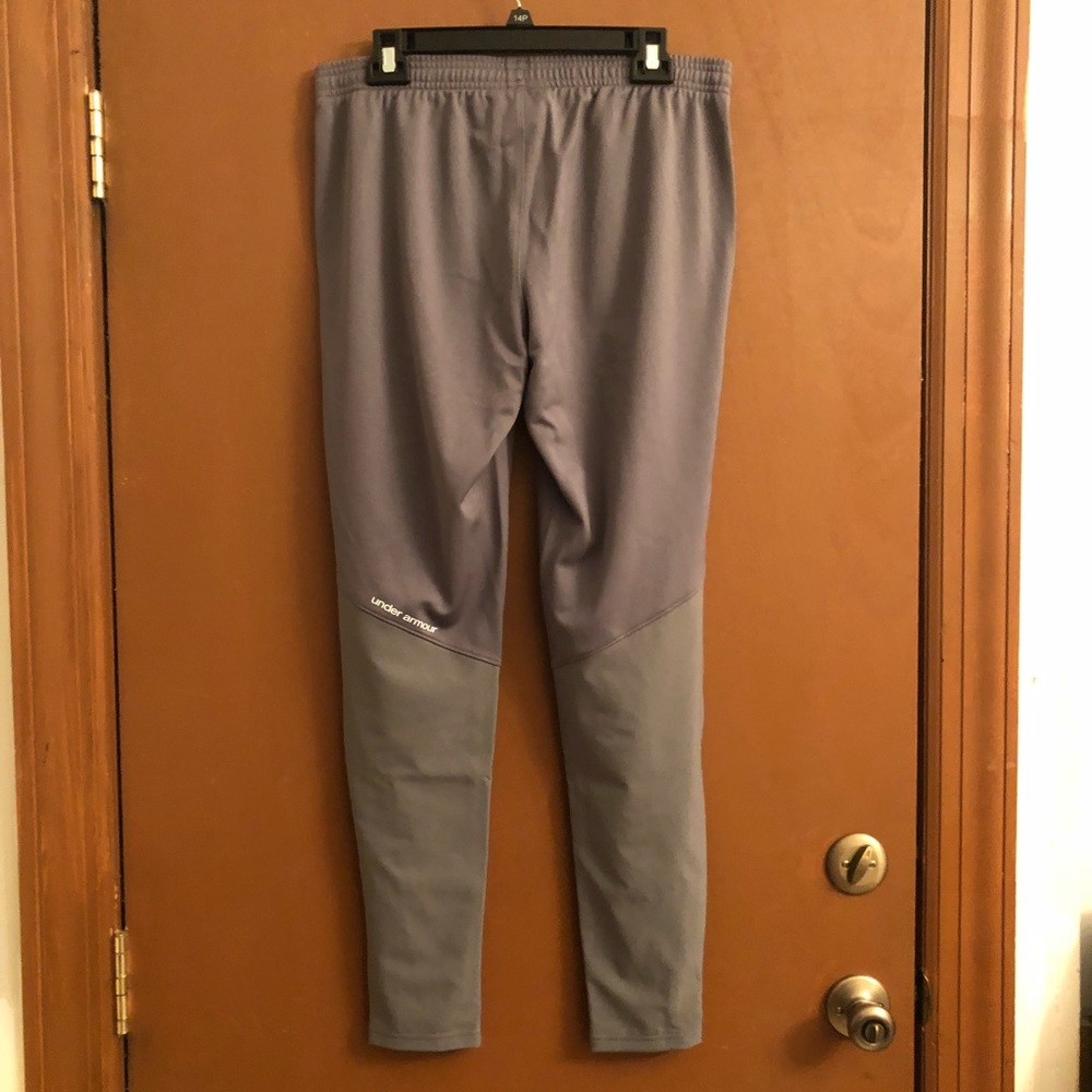 New Under Armour Pants - Picture 7 of 8